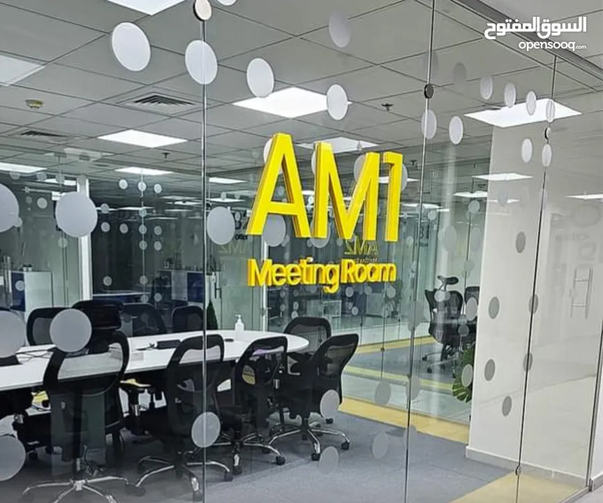 قارمات محلات وواجهات زجاجية مع إضاءة او بدون إضاءة