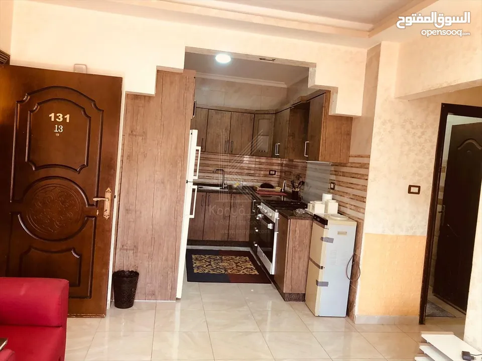 شقة مفروشة مميزة للبيع في شارع الجامعة