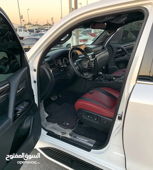 لكزس LX570 خليجي 2018 فول مواصفات صبغ وكالة بدون حوادث