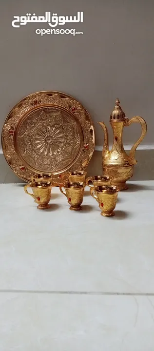 طقم زمزم ذهبي فاخر 8 قطع طقم ابريق مع 6 فناجين وصينيه مميز ديكور منظر