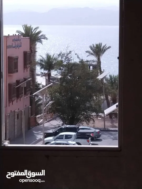 شقق و غرف مفروشة