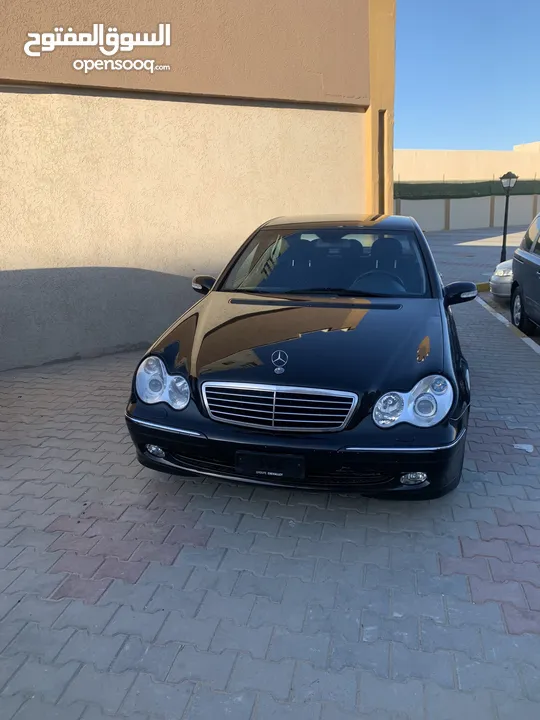 لبيع سيارات السويسرية مرسيدس c320البيع صك او كاش