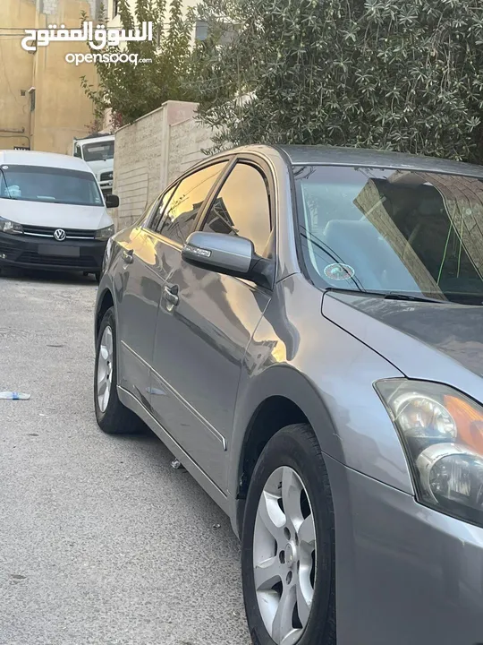 نيسان التيما 2009 بنزين بسعر اقل من 5000