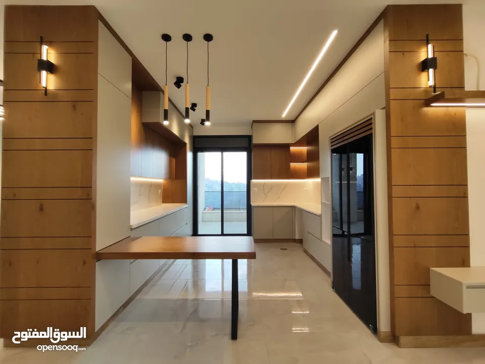 شقة فخمة للبيع-الطيرة-امتداد شارع المطل