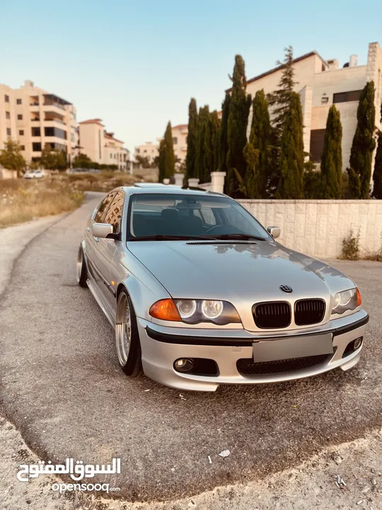 BMW  E46  325i  موديل  2001
