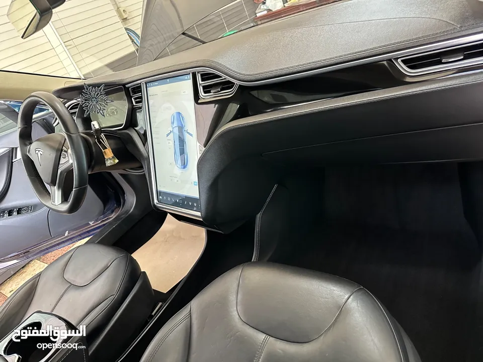 Tesla S85 2014