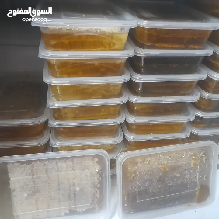 عسل طبيعي 100%  العسل الطبيعي الفاخر الابيض القرغيزي والأسود والأحمر وغذاء الملكات