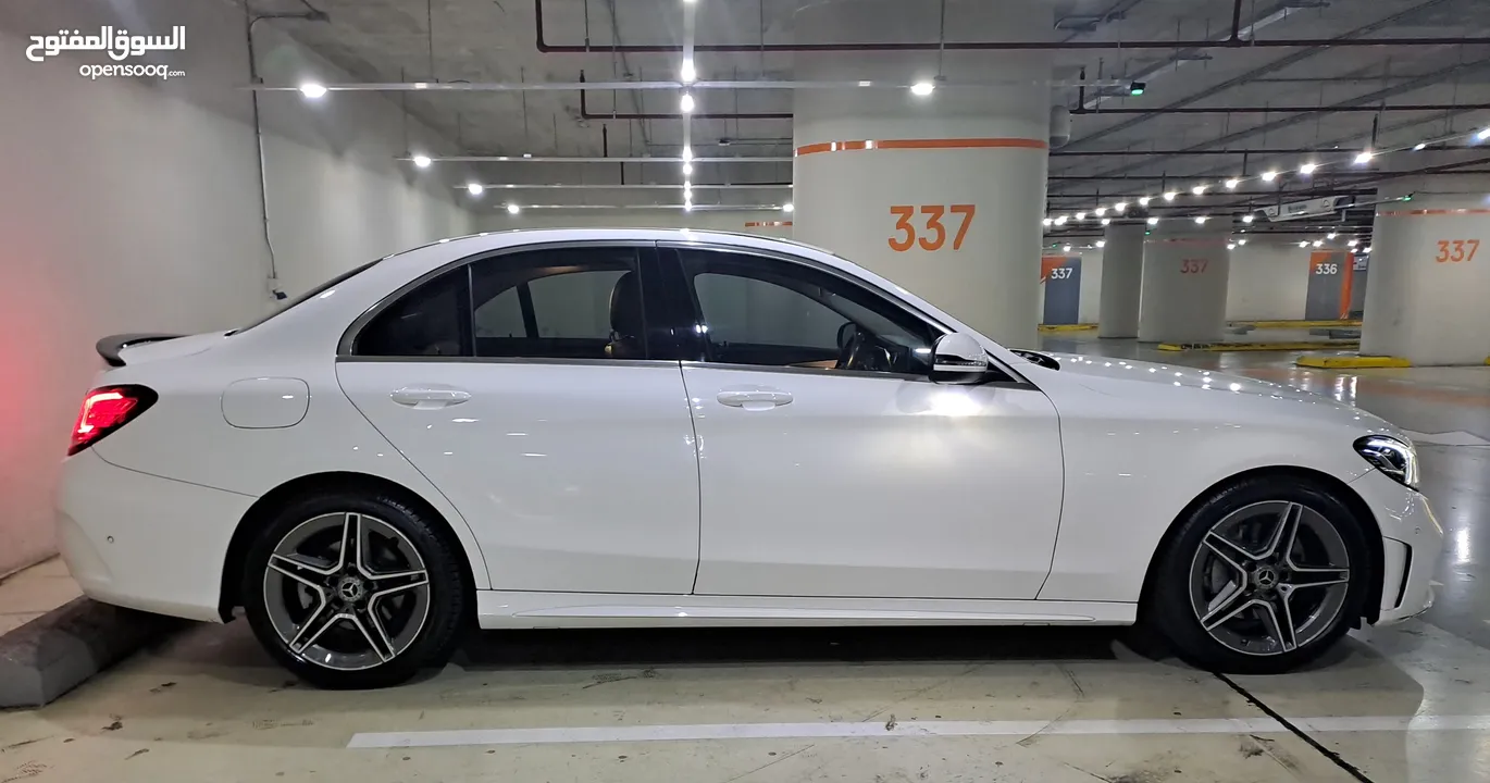 مرسيدس 2020 C200 AMG هايبرد مميزه بحالة الشركه