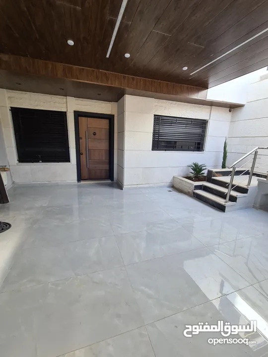 شقة شبه أرضية فاخرة مع اثاث للبيع في البتراوي – قرب دوار الفلاح  Luxury  apartment for sale