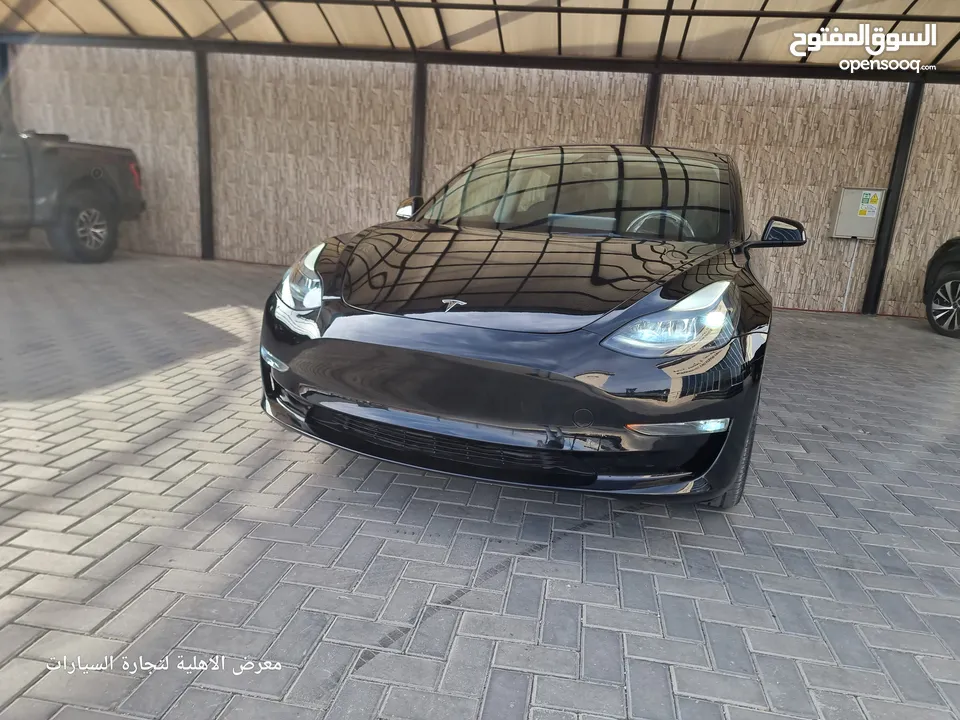 تيسلا موديل 3 بلاك اديشن اصلي 2023  بسعر مغري باسم المستورد