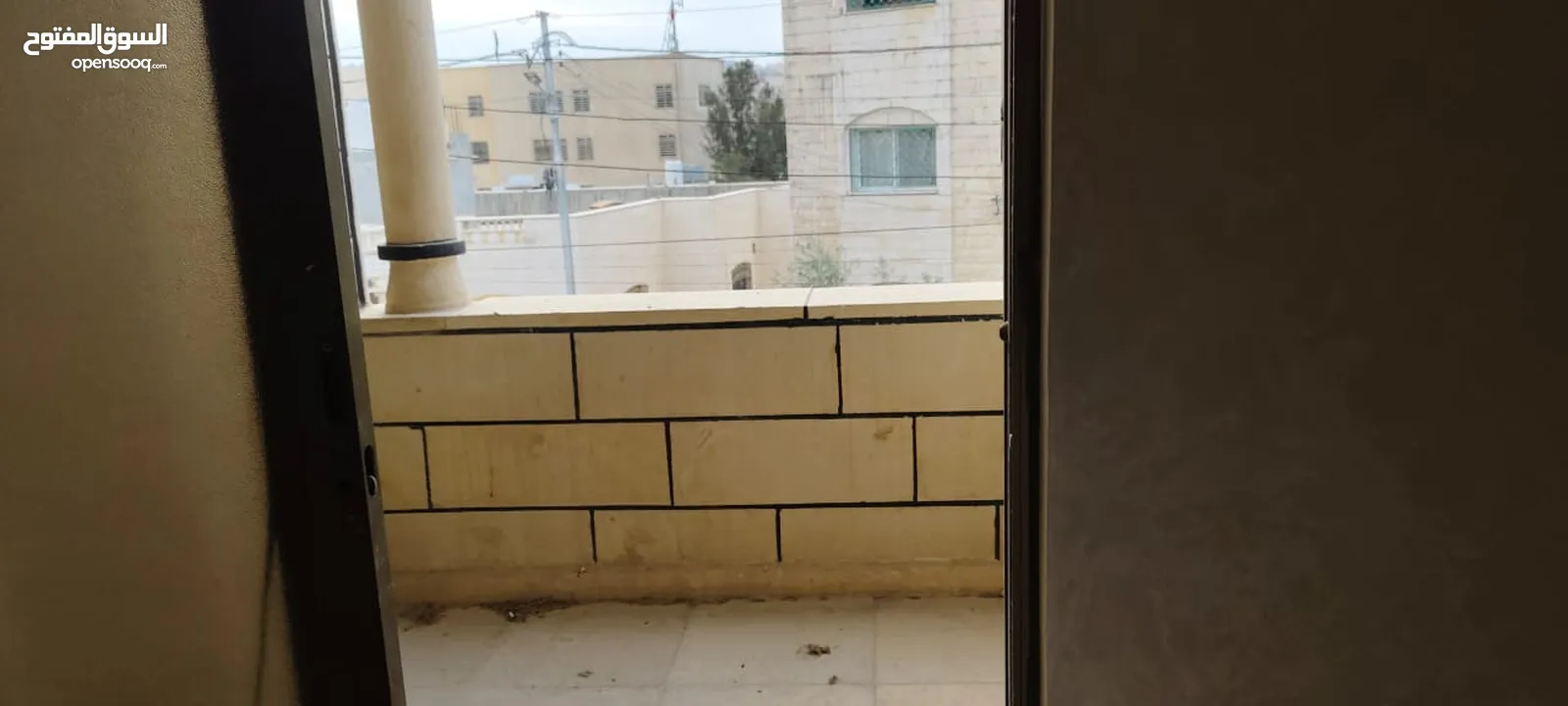 شقة 3 غرف للإيجار في الزرقاء