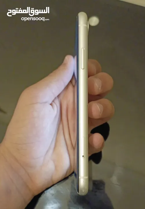 آيفون XR مش مفتوح اقرأ الوصف