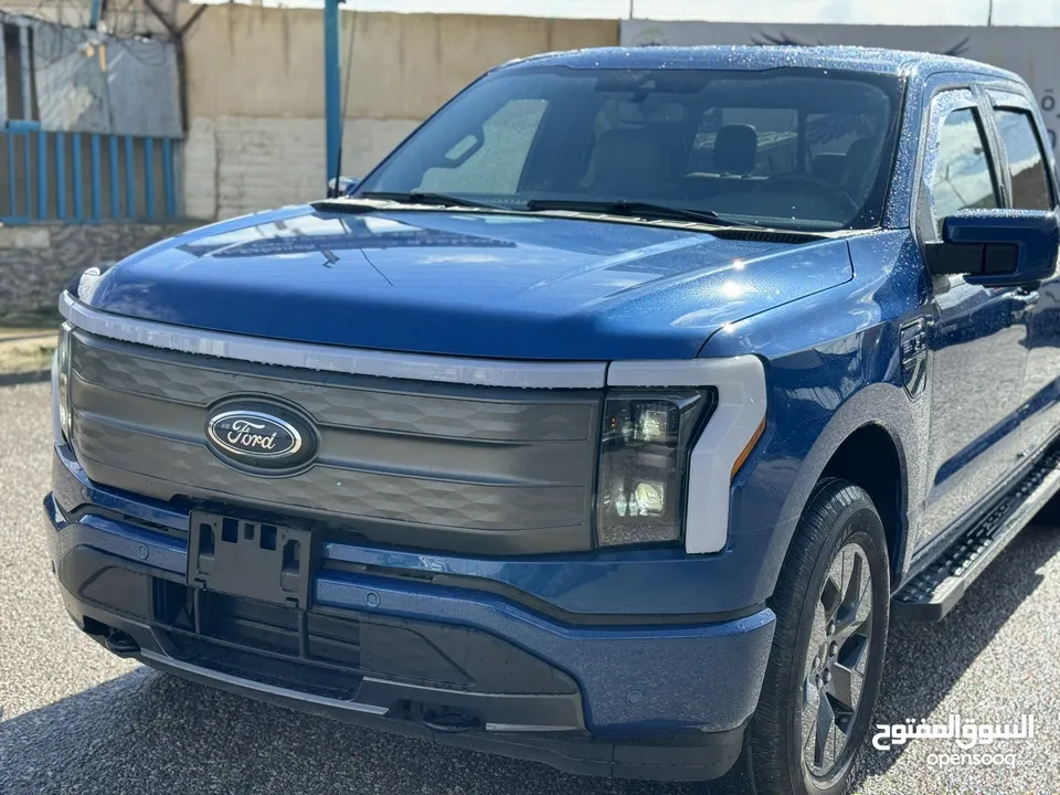 Ford f-150 Lightning 2022 للبيع