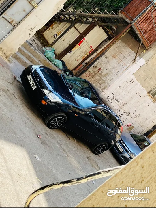 فورد فوكس موديل 2000