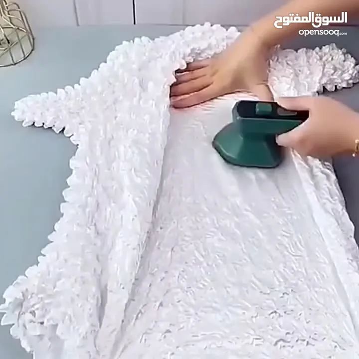 مكواة البخار الكهربائيه للملابس 33 وات