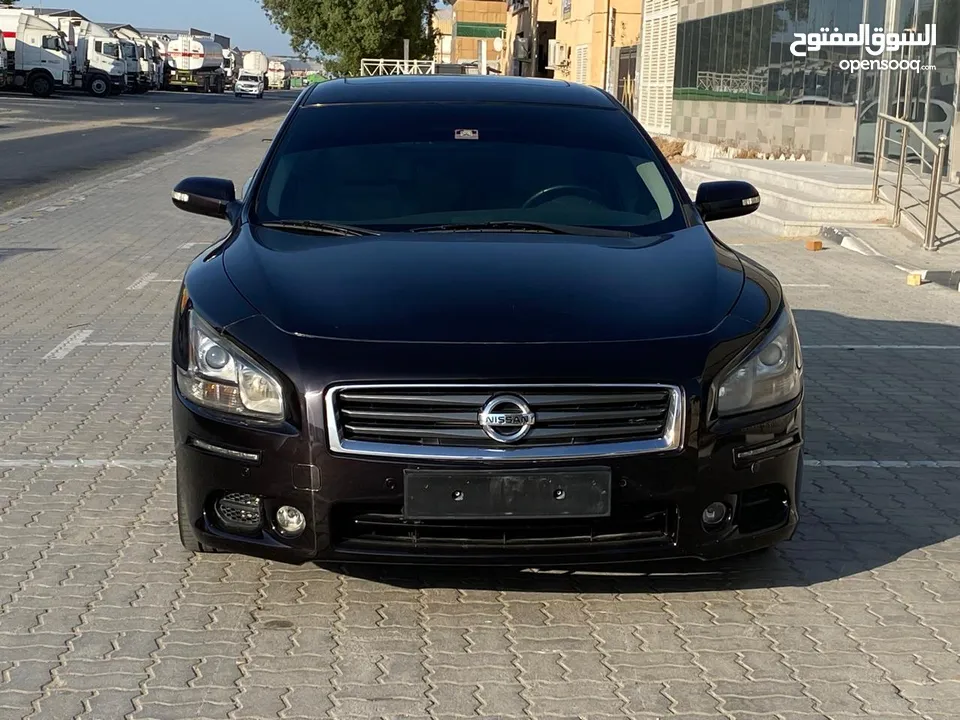 Nissan Maxima... Model 2014...gcc specifications... Excellent condition