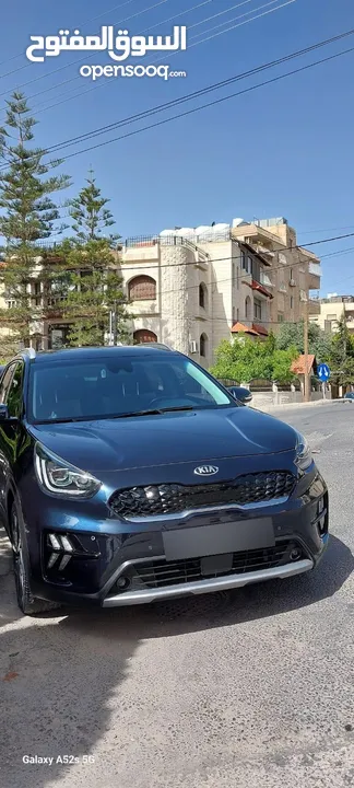 كيا نيرو هايبرد موديل 2020 لون كحلي فل كامل ما عدا الفتحة وارد كوريا