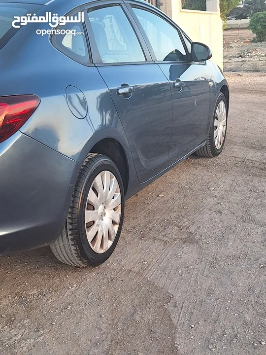 opel astra 2014