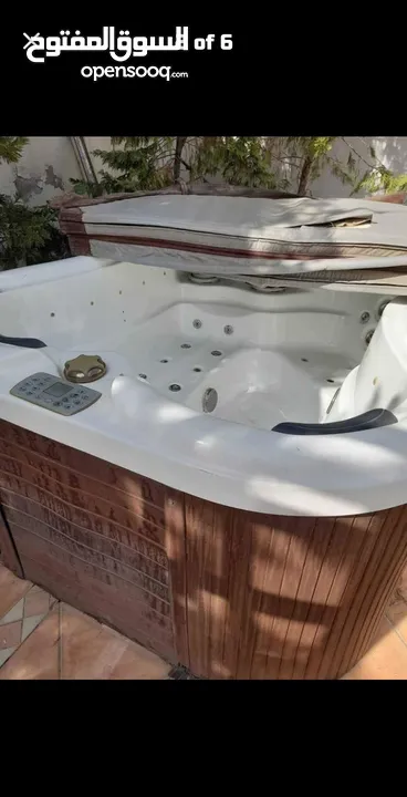 جاكوزي مستخدم للبيع  بحاله ممتازه