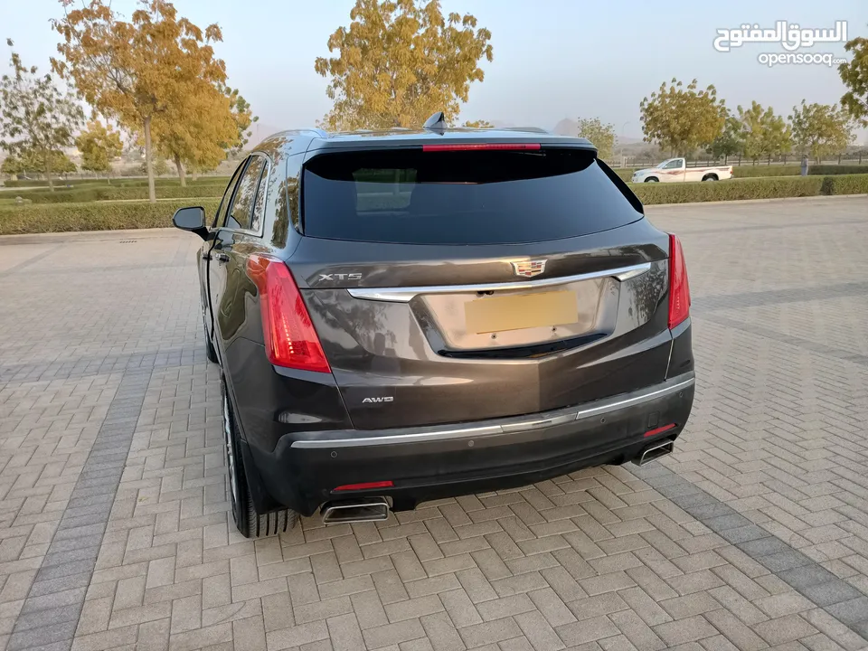كاديلاك XT5 دفع رباعي (AWD)