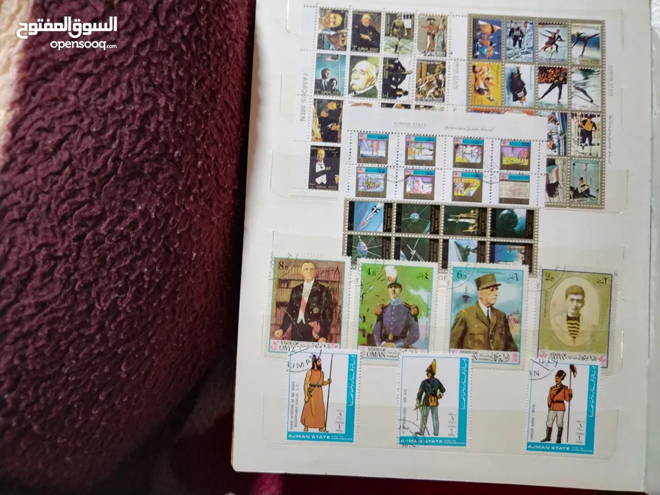 نيشان ملكى وزن41, 41 جرام من الدهب والفضه وعقدفضه من الاحجار الكريمه وطوابع قديمه نادره