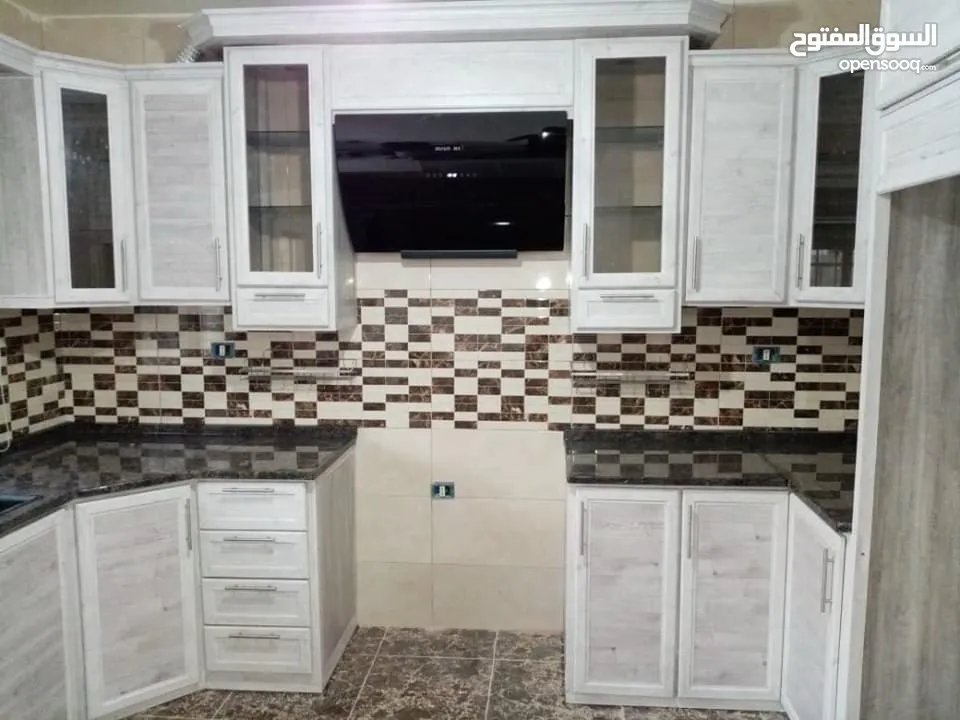 مطبخ  الالمنيوم سادة  5 متر فقط