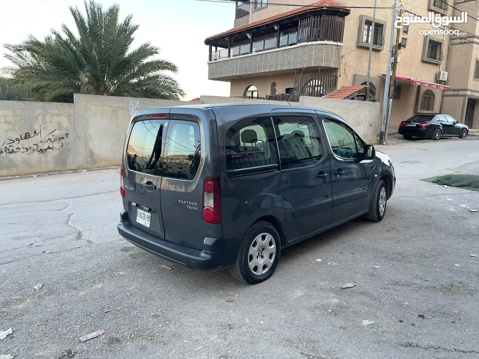 بيجو بارتنر 2017 للبيع