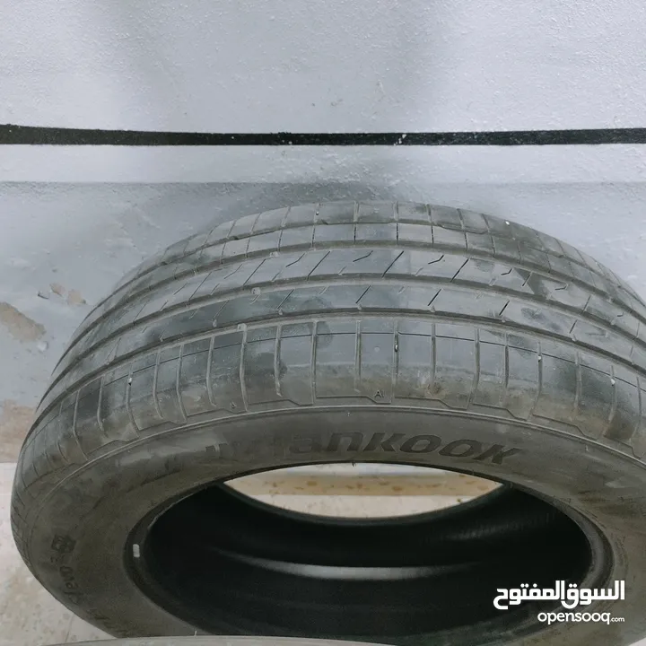 طقم كاوتشوك قياس 235/60/18 للبيع
