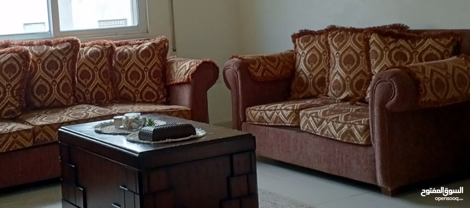 طقم كنب ثلاثية و ثنائية