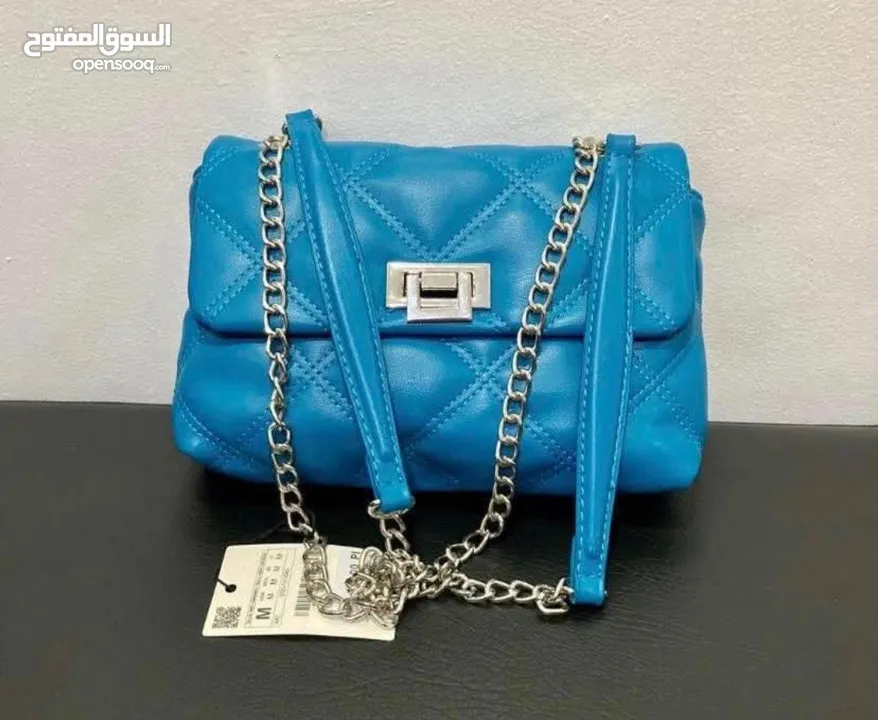 شنتة كتف جلد زرقاء