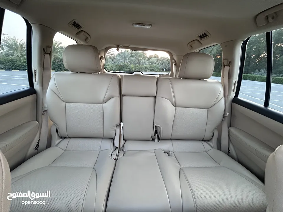 LEXUS LX 570 -GCC - very clean car