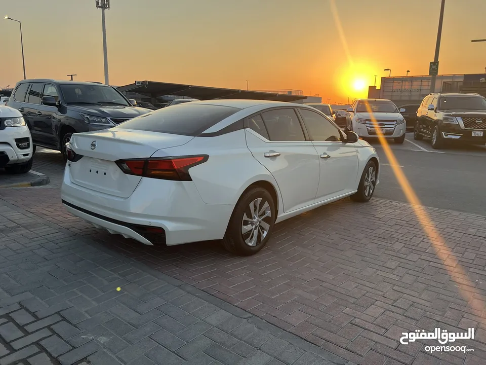 Nissan altima gcc 2020 v4 2.5L