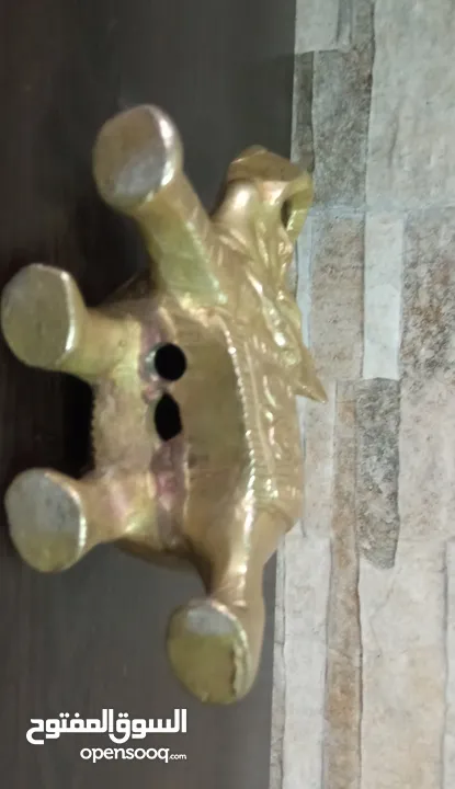فيل نحاس منقوش
