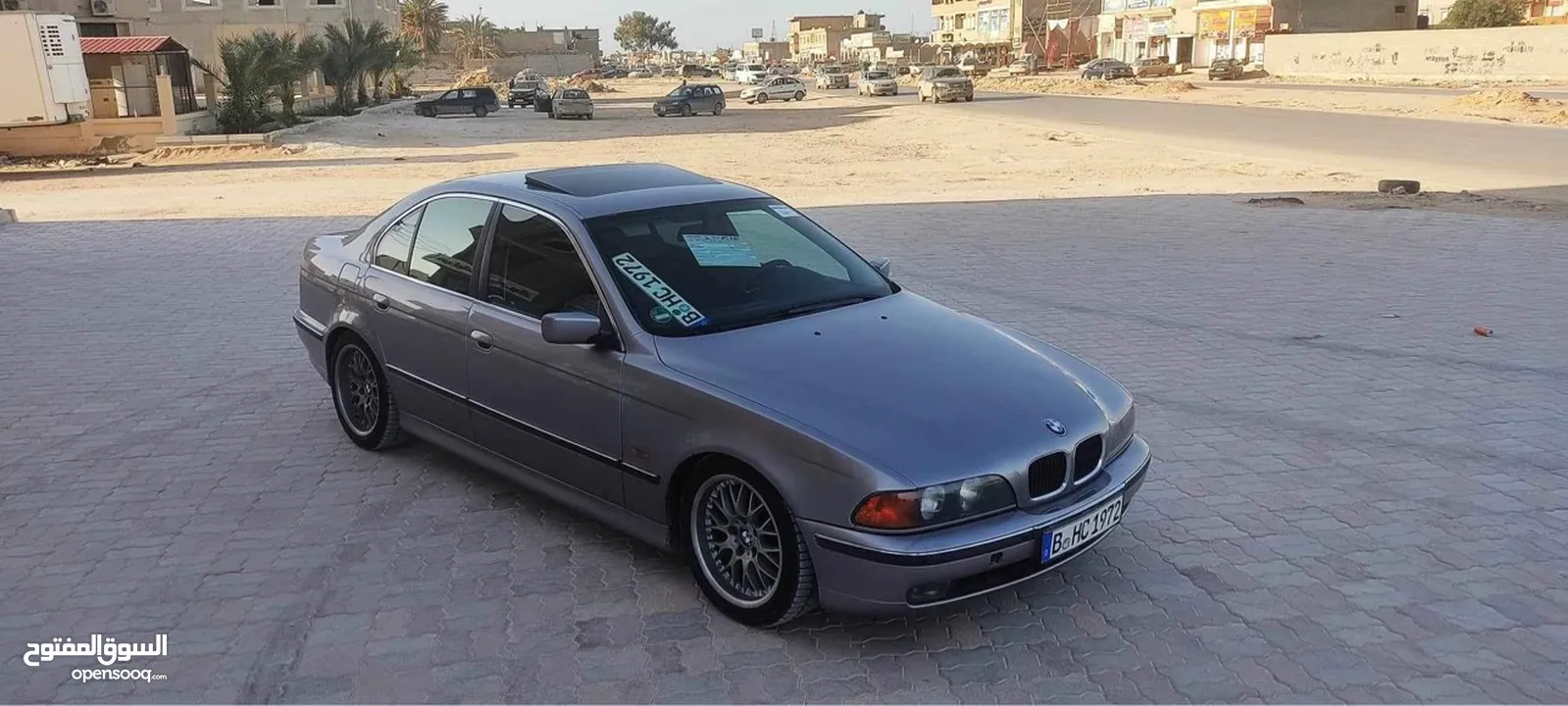 Bmw528i  جلد خمري كربون اصلي