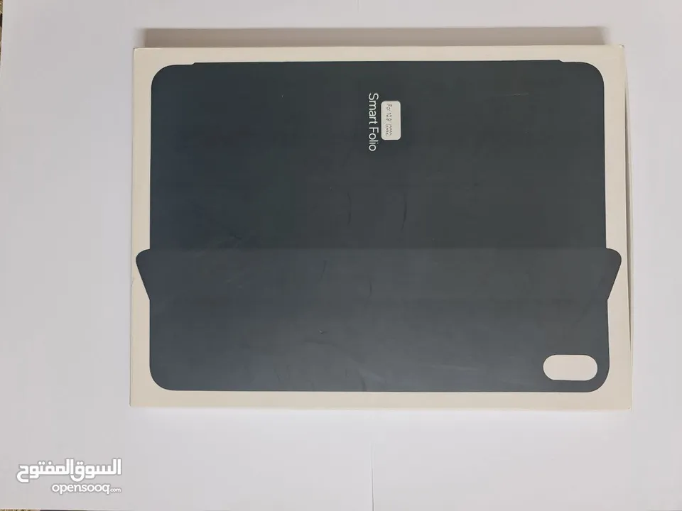 للبيعiPad 10th 64GB wife  معاه  usb -cApple Pencil و Smart Folio وpaper like وcover ثاني شفاف للقلم