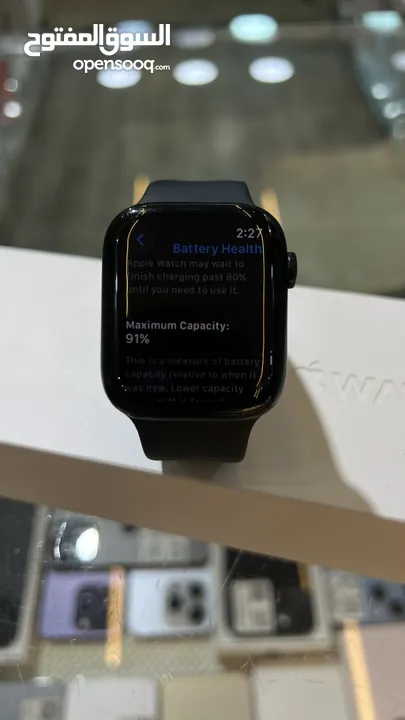 Apple Watch Series 8 45mm / Box charger / battery : 91% / Black