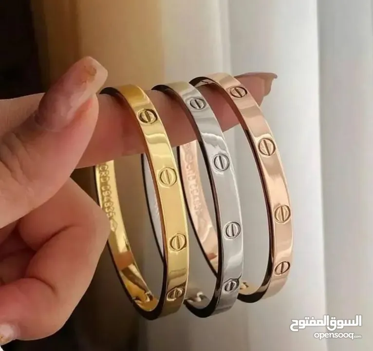 طقم كاركتير ثلاث اساور مع ثلاث خواتم