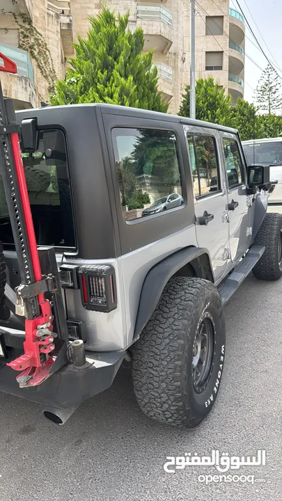 قابل البدل Jeep Wrangler- low mileage- mint condition- تعديل كامل اصلي