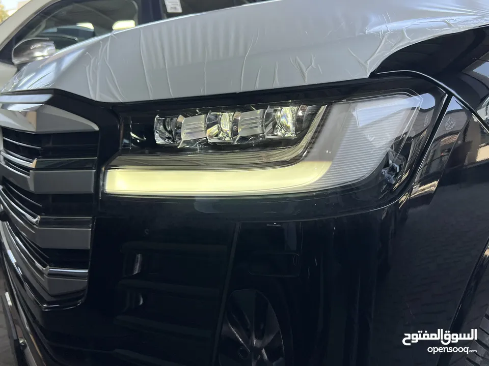 TOYOTA LANDCRUISER VX 4000cc ( معرض الحضر )