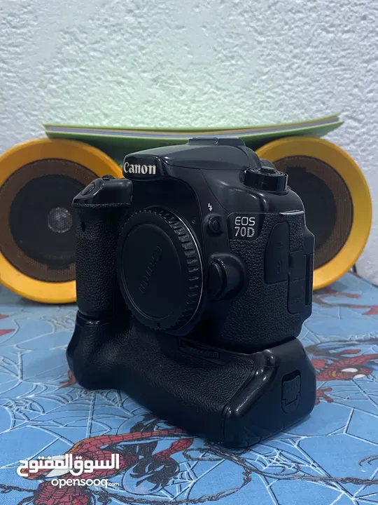 Canon 70D EOS للبيع نضافه 95%