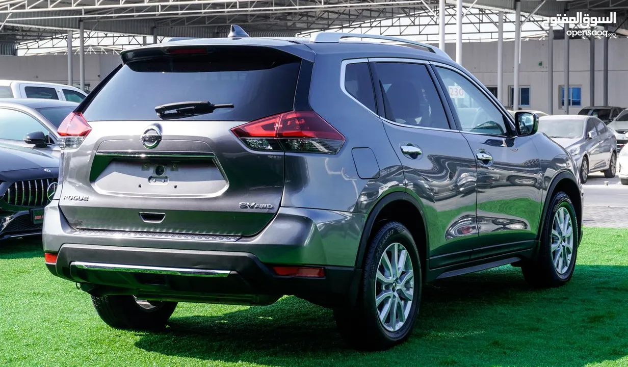 Nissan Rogue SV - 2018