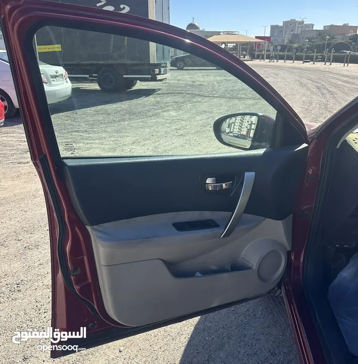 نيسان قشقاى 2014  ماشية 145000 كم بحالة جيده  Nessan qashqai 2014 145000km good condition