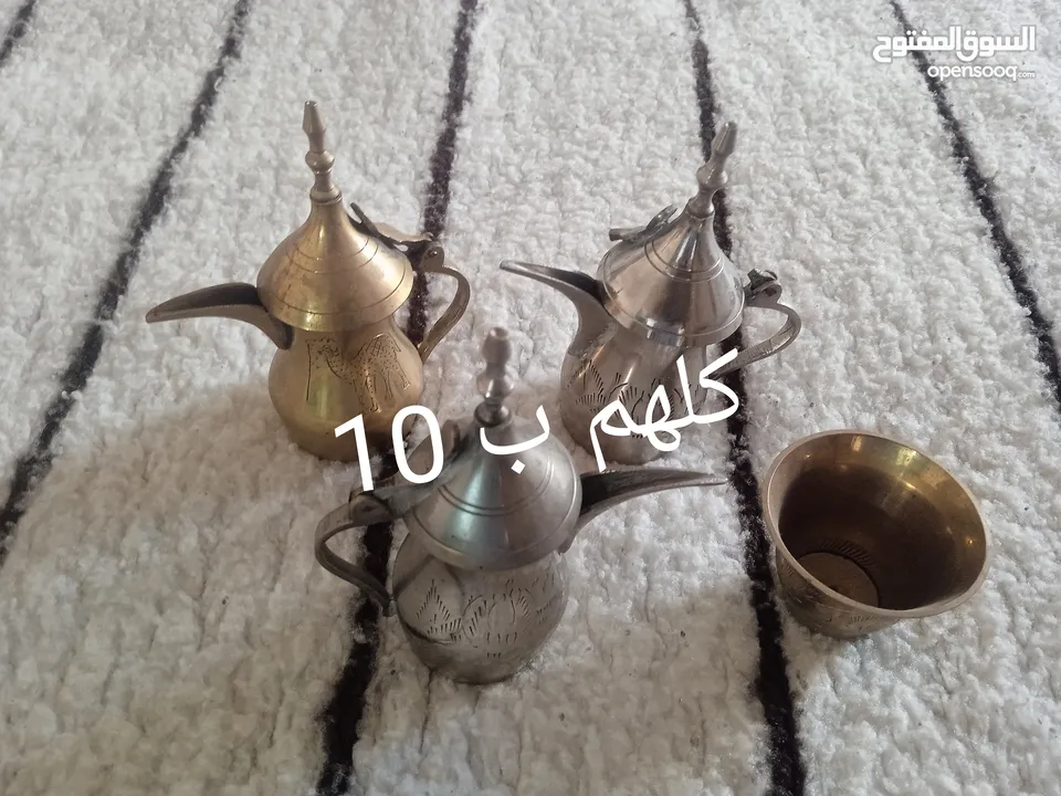 ادوات مطبخ ولوحات مرسومه يدويا للبيع