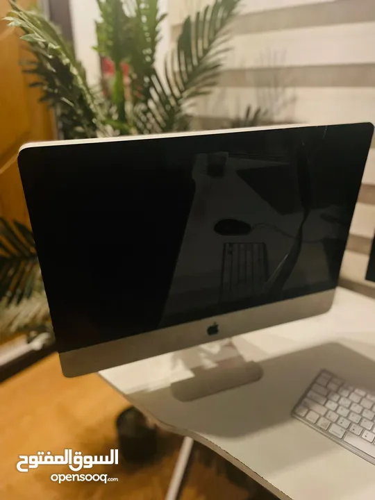 كمبيوتر ابل بحاله ممتازه وبسعر لا يفوت