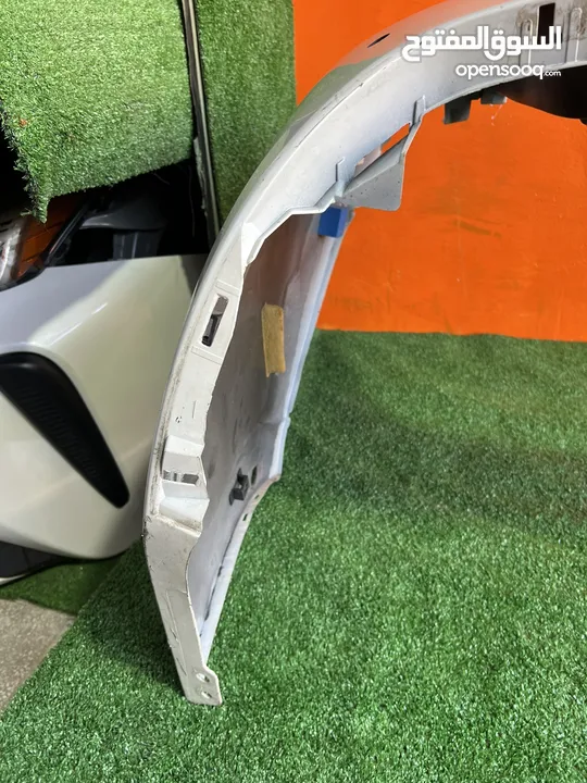 طمبون خلفي تويوتا بريوس 2019-2022 Toyota  متوفر عدد من طمبونات و عدة الوان Prius  تويوتا2019-2022