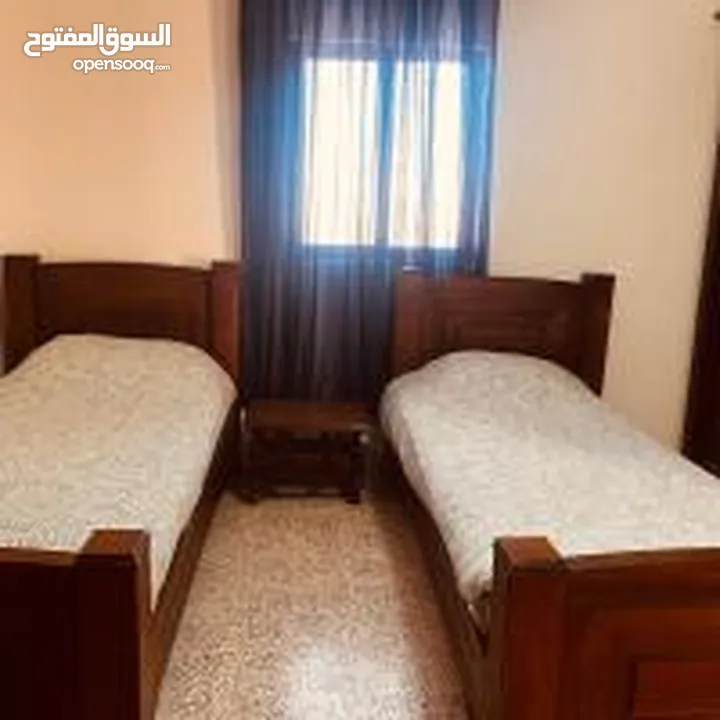 شقه مفروشه للايجار طلاب او عائله صغيره