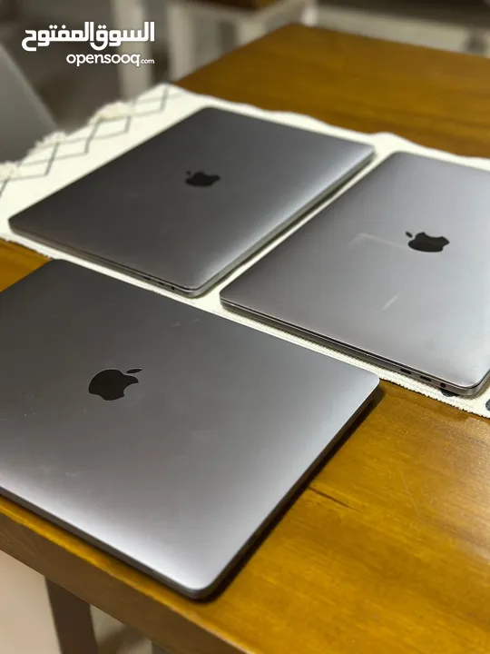 ماك بوك مستعمل استعمال بسيط بطاريه 100٪؜ امريكي  MacBook Pro 2020 SSD: 512GB RAM: 16GB