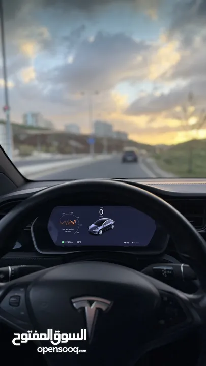 TESLA MODEL X 75D 2018  (تيسلا اكس كرت داخل الوكالة)