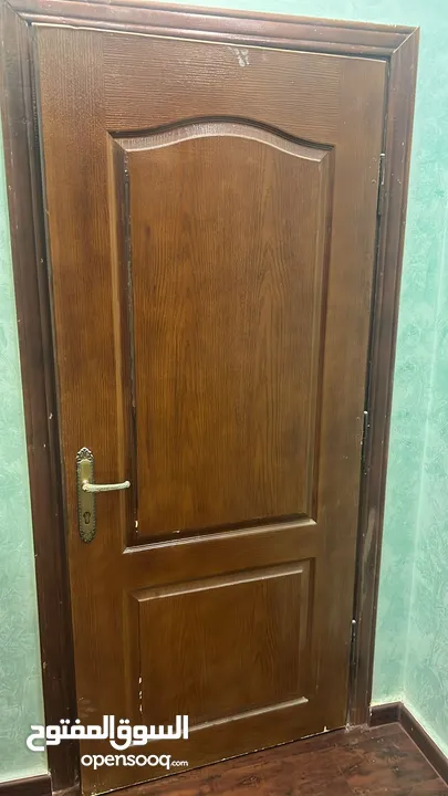 نشتري نشتري نشتري جميع انواع الشبابيك المنيوم والبواب الخشب والحديد والمطابخ والكرميد والسكراب واطقم