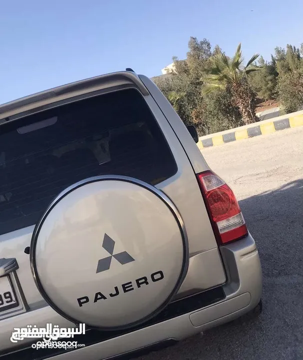 Mitsubishi pajero 2005